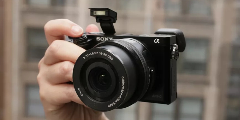 Sony Alpha A6000 kamera mirrorless terbaik
