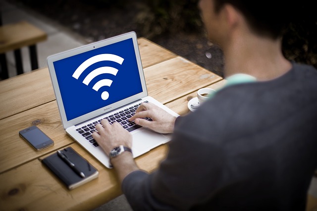 Akhiri Internet Lemot Berikut Rekomendasi Penguat Sinyal Wifi
