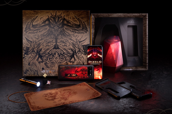 Isi boks Asus ROG Phone 6 Diablo Immortal Edition